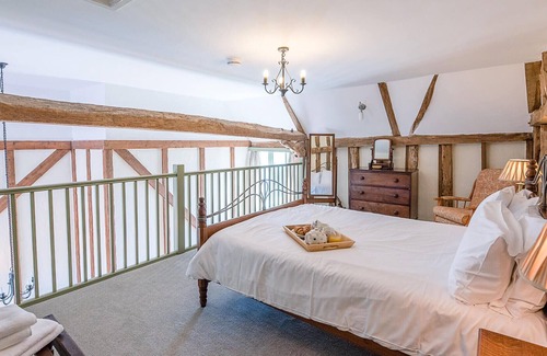 Saxmundham Cabaña | Harvest Cottage, Valley Farm Barns, Snape