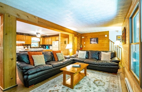 Old Timberline Casa | Harvest Moon - 712 Cabin Mountain Road