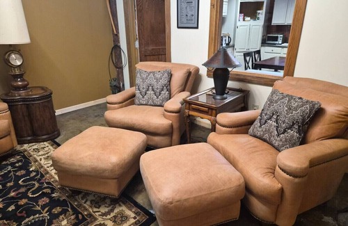 Downtown Apartamento | Harvester Loft | Historic Charm