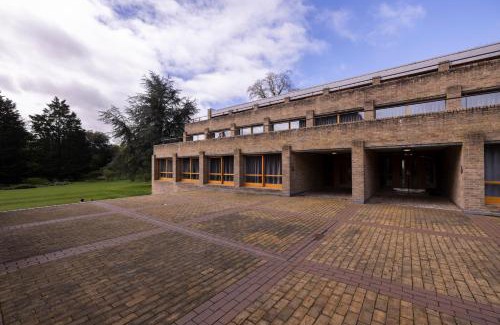 Cambridge Otro | Harvey Court Gonville and Caius College