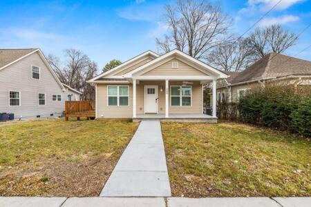 Knoxville Casa | Harvey House - Stand Alone Home Min To Campus