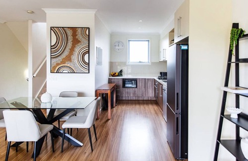 Ringwood Casa | Harvey | Stylish home | Great Location