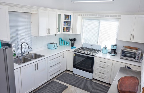 Silver Sands Casa | Hastings Place - Sun, Sea and All the comforts of home.