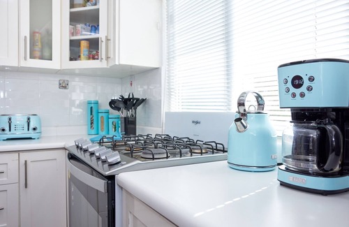 Silver Sands Casa | Hastings Place - Sun, Sea and All the comforts of home.