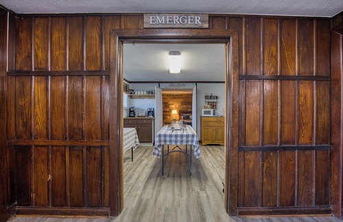 Bristol Casa | Hatch, 6bd/3ba, 2 kit, perfect for groups, 500ft of S. Holston River Frontage