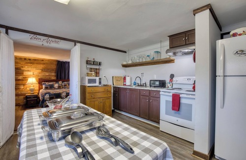 Bristol Casa | Hatch, 6bd/3ba, 2 kit, perfect for groups, 500ft of S. Holston River Frontage