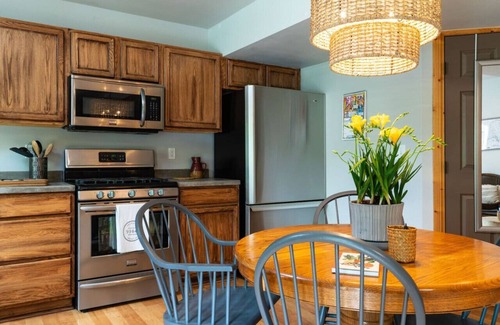Fishhook Apartamento | Hatcher Pass Sweet Spot~Fresh Eggs & Local Coffee!