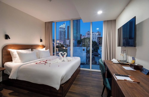 Dong Khoi Hotel | Hato Saigon Boutique Hotel & Rooftop