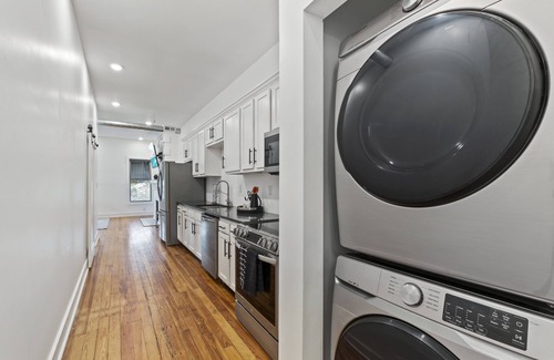 Schnitzelburg Apartamento | HAUCK'S NEST in the heart of Germantown!