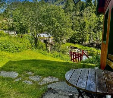 Forde Casa | Haukedalen mountain panorama river view