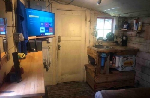 Nelson Casa | Haunted cabin
