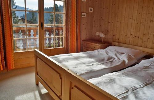 Laax Apartamento | Haus 1 - 4.5 Zimmer Haus in ruhiger Wohngegend mit Garten