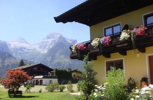 Lofer Apartamento | Haus Alpengruß