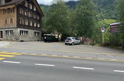 Wassen Apartamento | Haus Alpenhof