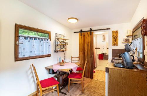 Zwickgabel Casa | Haus am Bach