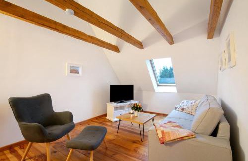 Herzfelde Apartamento | Haus am See - zur roten Tür