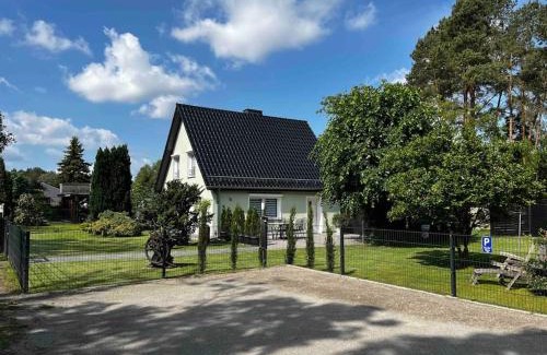 Oberhavel Apartamento | -Haus am Wäldchen-