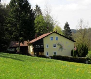 Bad Koetzting Apartamento | Haus am Wald