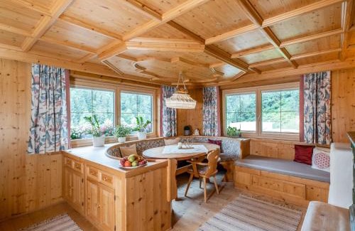Hopfgarten im Brixental Apartamento | Haus am Waldrand