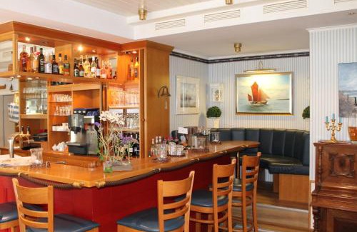 Ostseebad Ahrenshoop Hotel | Haus Antje