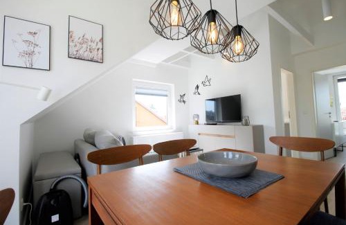 Groemitz Apartamento | Haus Barbara - Schwimmbad und Sauna im Haus-Whg 11