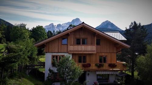 Neuberg Apartamento | Haus Berghoamat