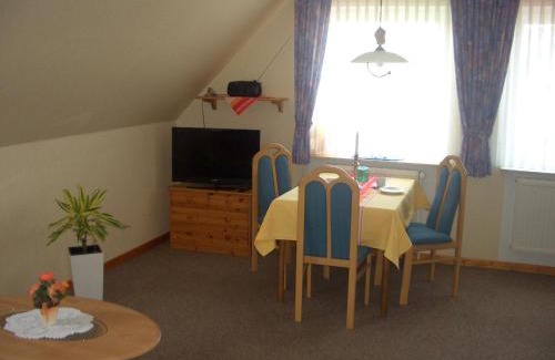 Neuharlingersiel Apartamento | Haus Delphin