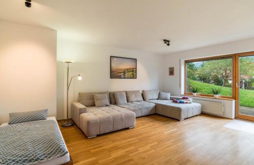 Annweiler am Trifels Apartamento | Haus Gartenblick