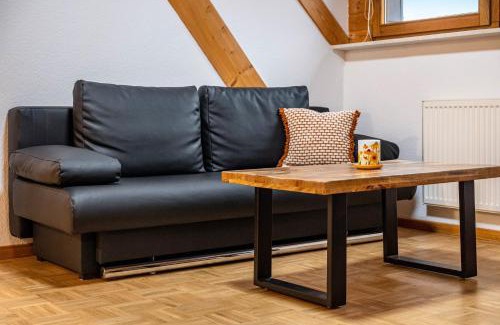 Untermunstertal Apartamento | Haus Grünblick