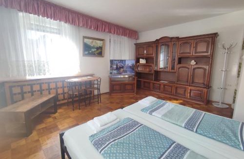 Bad Elster Apartamento | Haus "Grimberg" 1-FeWo & 2-FeWo