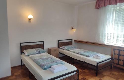 Bad Elster Apartamento | Haus "Grimberg" FeWo 1-Stock
