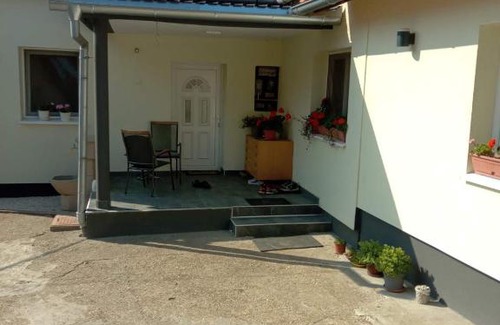 Sremski Karlovci Casa | Haus Gutic
