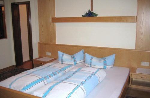 Arzl im Piztal Apartamento | Haus Hubert