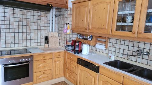 Gosau Apartamento | Haus im Grünen