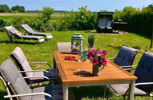 Insel Poel Casa | Haus Meerjungfrau - In a quiet location, directly on the Salzhaff with a view of the water!