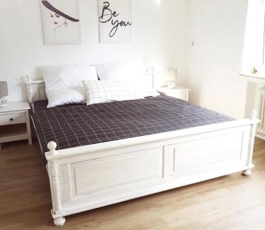 Esens Apartamento | Haus Meereswind, 3xSchlafzimmer Wintergarten Garten Badewanne