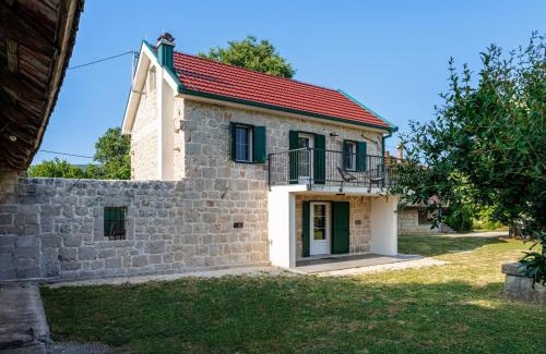 Donji Prolozac Casa | Haus Meter in Donji Proložac - Haus für 6 Personen