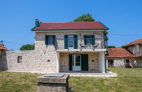 Donji Prolozac Casa | Haus Meter in Donji Proložac - Haus für 6 Personen