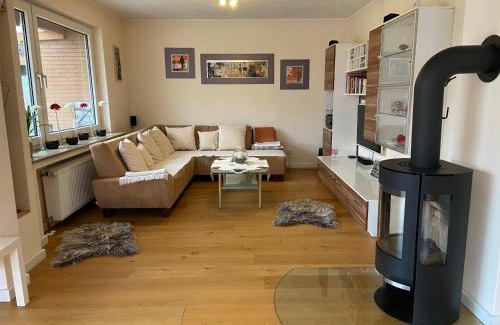 Espelkamp Casa | Haus Ostend Ganzes Ferienhaus mit Garten ideal für zwei Erwachsene und zwei Kinder
