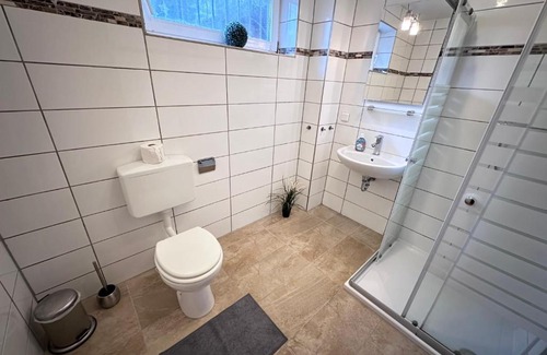 Bad Doberan Casa | Haus Ostseesprung - Ferienhaus - gratis WLAN, Parkplatz und gem Garten