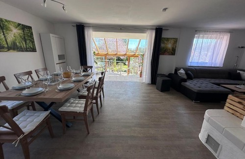 Bad Doberan Apartamento | Haus Ostseesprung - Fewo Sarah Hochparterre gratis WLAN, Parkplatz und gem Garten
