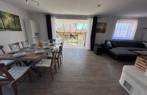 Bad Doberan Apartamento | Haus Ostseesprung - Fewo Sarah Hochparterre gratis WLAN, Parkplatz und gem Garten