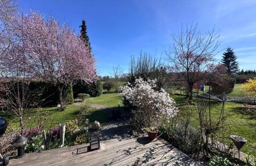 Bad Doberan Apartamento | Haus Ostseesprung - Fewo Sarah Hochparterre gratis WLAN, Parkplatz und gem Garten