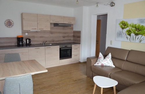 Pertisau Apartamento | Haus Regenbogen