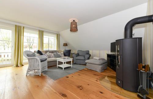 Wyk auf Foehr Apartamento | Haus Sturmmöwe Waldstraße