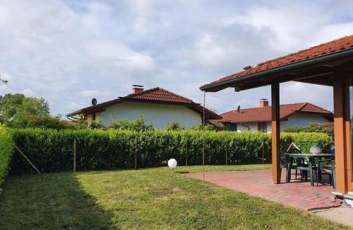 Sehestedt Casa | Haus Vier Pfoten - Hundefreundliches Ferienhaus an der Nordsee
