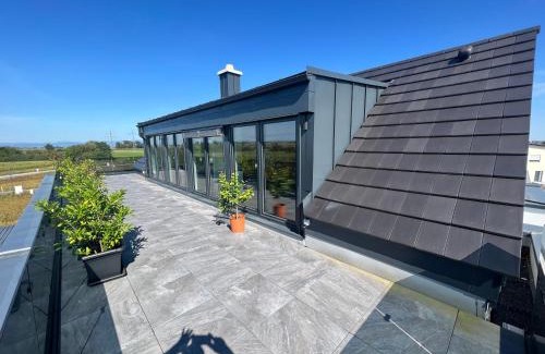 Wallersdorf Apartamento | Haus Villa-Moderne Galeriewohnung in Wallersdorf-Haidlfing