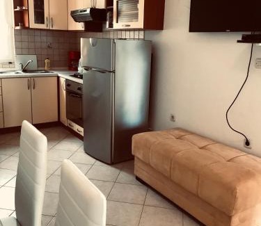 Ljubac Apartamento | Haus Vukas