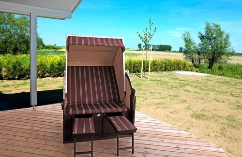 Insel Poel Casa | Haus Wassermann - In a peaceful location, directly on the Salzhaff with a view o