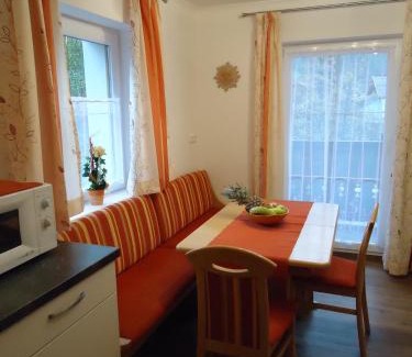 Dorfgastein Apartamento | Haus Zerza